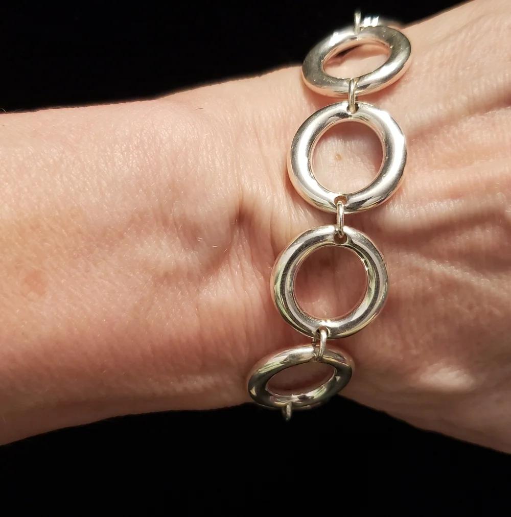 XL Links, Modernist Link Silver Bracelet, Brand New, Satiny Feel, Toggle Clasp. - Picture 3 of 4